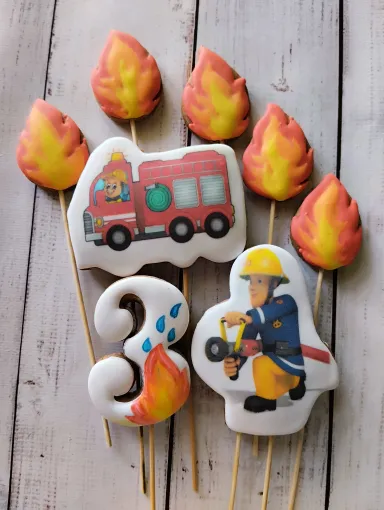 Набір пряників «Пожежник і вогонь» - 5
