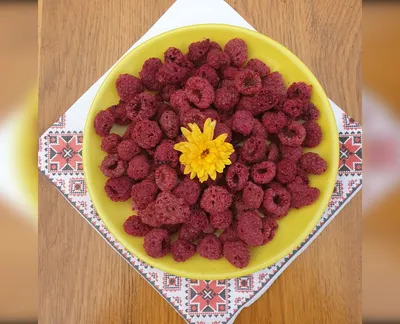 Малина сушена -harvy.market