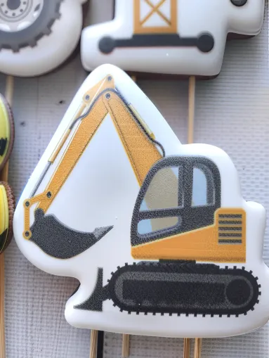 Набір пряників "Трактор, екскаватор і кран"  - 3