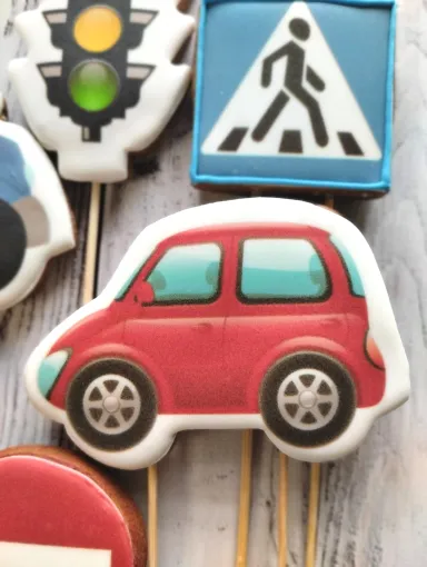 Набір пряників «Машинки та дорожні знаки» - 2