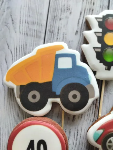 Набір пряників «Машинки та дорожні знаки» - 1