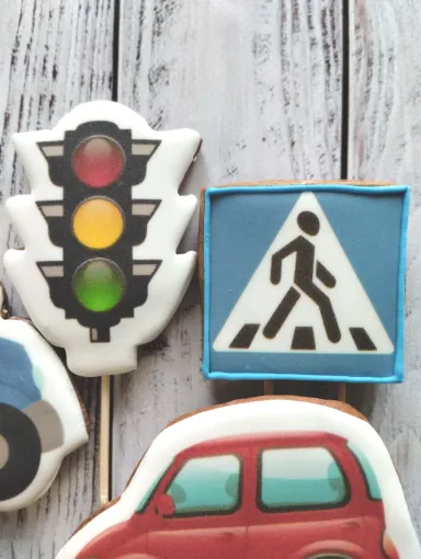 Набір пряників «Машинки та дорожні знаки» - 4